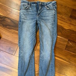 American Eagle Slightly Flared Jeans Size 8